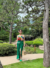 Load image into Gallery viewer, Vanesa set in green linen