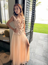 Load image into Gallery viewer, Rose 3D set in beige