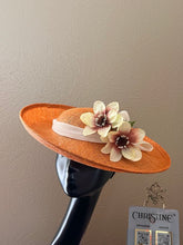 Load image into Gallery viewer, Queen orange brown hat