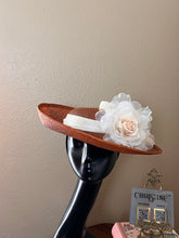 Load image into Gallery viewer, Queen Brown Ivory hat