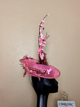 Load image into Gallery viewer, Pink crown hat