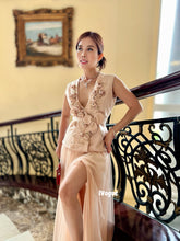 Load image into Gallery viewer, Rose 3D set in beige