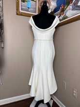 Load image into Gallery viewer, Latte dress in cream