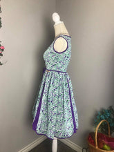 Load image into Gallery viewer, Lobell Dress in Bloom flower silk cotton Size S - Shop women style vintage, Audrey Hepburn jackets online -Christine