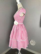 Load image into Gallery viewer, Elisa Dress in Gingham pink linen size S - Shop women style vintage, Audrey Hepburn jackets online -Christine