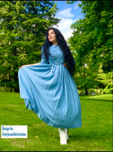 Load image into Gallery viewer, Kennedy Dress in Linen - Shop women style vintage, Audrey Hepburn jackets online -Christine