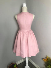 Load image into Gallery viewer, Audrey Dress in Powder Pink cotton size S - Shop women style vintage, Audrey Hepburn jackets online -Christine