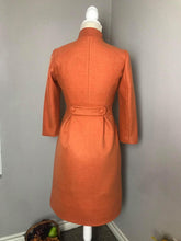 Load image into Gallery viewer, Audrey coat in Tweed patterns Orange free matching pink dress size S - Shop women style vintage, Audrey Hepburn jackets online -Christine