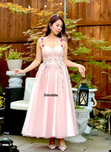 Load image into Gallery viewer, Carolina Gown