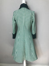 Load image into Gallery viewer, Ada Coat in Hounds Tooths green