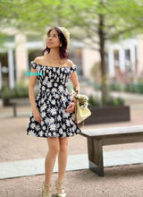 Load image into Gallery viewer, Caroline Dress in Daisy flowers printed