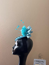Load image into Gallery viewer, Turquoise Rhinestone flower teardrop hat
