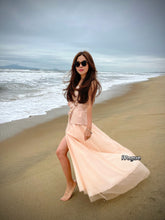 Load image into Gallery viewer, Rose 3D set in beige
