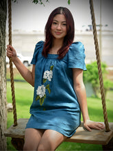 Load image into Gallery viewer, Jenna dress in linen embroidered flowers
