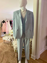 Load image into Gallery viewer, The Windsor Classic Three Pieces Suit - Light Blue linen
