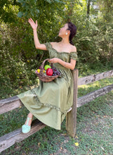 Load image into Gallery viewer, Belle Dress in linen
