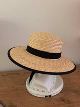 Load image into Gallery viewer, Summer straw hat
