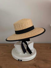 Load image into Gallery viewer, Summer straw hat
