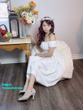 Load image into Gallery viewer, Caroline Dress in White solid cotton size S - Shop women style vintage, Audrey Hepburn jackets online -Christine
