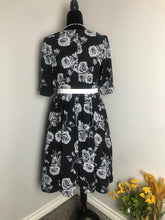 Load image into Gallery viewer, Abi Dress in white Rose silk - Shop women style vintage, Audrey Hepburn jackets online -Christine
