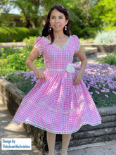 Load image into Gallery viewer, Elisa Dress in Gingham pink linen size S - Shop women style vintage, Audrey Hepburn jackets online -Christine
