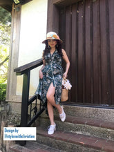 Load image into Gallery viewer, Marilyn Dress in Chiffon bloom flowers - Shop women style vintage, Audrey Hepburn jackets online -Christine
