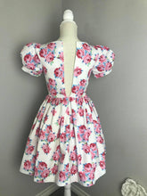 Load image into Gallery viewer, Bella Dress in Rose blooms cotton size S - Shop women style vintage, Audrey Hepburn jackets online -Christine
