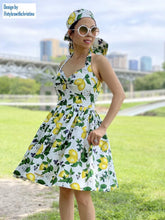 Load image into Gallery viewer, May Dress in Lemon Print cotton size S - Shop women style vintage, Audrey Hepburn jackets online -Christine
