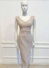 Load image into Gallery viewer, Susana dress in cream - Shop women style vintage, Audrey Hepburn jackets online -Christine
