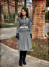 Load image into Gallery viewer, Liz set in gingham
