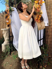 Load image into Gallery viewer, Lana Dress in white solid cotton - Shop women style vintage, Audrey Hepburn jackets online -Christine
