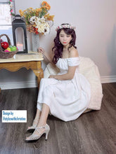 Load image into Gallery viewer, Caroline Dress in White cotton - Shop women style vintage, Audrey Hepburn jackets online -Christine
