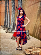 Load image into Gallery viewer, Minyoung dress in red roses
