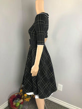 Load image into Gallery viewer, Meghan Dress in Tweed plaid patterns size S - Shop women style vintage, Audrey Hepburn jackets online -Christine
