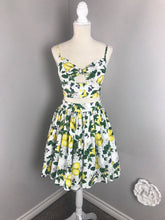 Load image into Gallery viewer, Julie skirt matching top in Lemon Print cotton size S - Shop women style vintage, Audrey Hepburn jackets online -Christine

