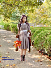 Load image into Gallery viewer, Ellie Dress in Tweed hoods Tooths Brown
