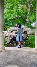 Load and play video in Gallery viewer, Lobell Dress in Bloom flower silk cotton Size S
